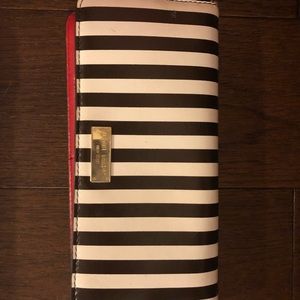 Henri Bendel wallet